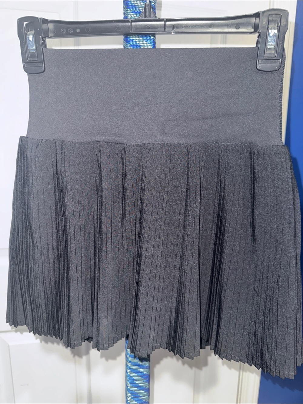 JoyLab- Black Pleated Mini Skirt Size XS - Picture 3 of 15